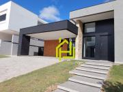 Casa com 3 suítes à venda, 244 m² por R$ 2.700.000...