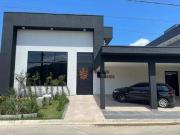 Casa com 3 suítes à venda, 300 m² por R$ 2.800.000...