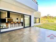 Casa com 3 suítes à venda, 380 m² por R$ 4.560.000...