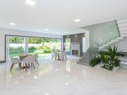 CASA COM 3 SUÍTES E 3 VAGAS NA PEDRA REDONDA