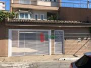 CASA COM 3 SUITES E PICINA
