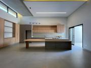 Casa com 3 suítes e um belíssimo acabamento em móveis...