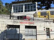 Casa com 3 Suítes e Varanda no Tanque
