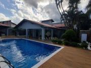 Casa com 3 suítes + edícula à venda, 250 m² por R$...