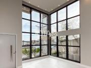 Casa com 3 suítes em santa felicidade j8