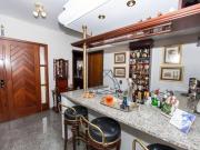 Casa com 3 suítes no Batel!