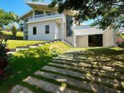 Casa com 3 Suítes, Piscina e Área Gourmet à Venda a 6...