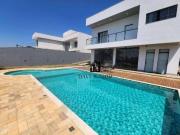 Casa com 3 suites sendo 1 master com closet à venda, 404...