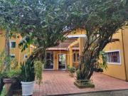 Casa com 4 dormitórios, 570 m² venda por R$ 1.950.000,00...