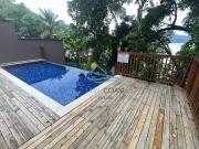 Casa com 4 dormitÃ³rios para alugar, 220 mÂ² por R$...