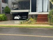 Casa com 4 dormitórios para alugar, 290 m² por R$...