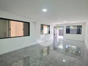 Casa com 3 dormitórios à venda, 204 m² por R$...