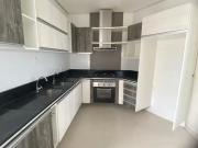 Casa com 4 dormitÃ³rios Ã venda, 266 mÂ² por R$...