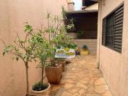 Casa com 4 dormitÃ³rios Ã venda, 310 mÂ² por R$...