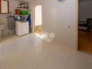 Casa com 4 dormitórios à venda, 396 m² por R$...