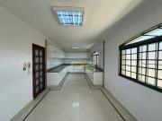 Casa com 4 dormitÃ³rios Ã venda, 419 mÂ² por R$...