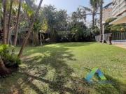 Casa com 4 dormitórios à venda, 1294 m2 por R$...