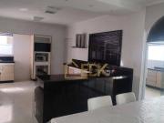 Casa com 4 dormitórios à venda, 240 m² por R$...