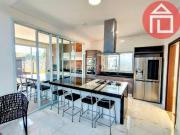 Casa com 4 dormitórios à venda, 334 m² por R$...