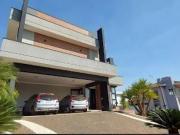 Casa com 4 dormitórios à venda, 352 m² por R$...