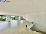 Casa com 4 dormitórios, 4 suítes à venda, 500 m² por R$...