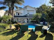 Casa com 4 dormitórios, 4 suítes à venda, 828 m² Granja...