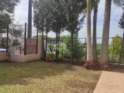 CASA COM 4 DORMITORIOS