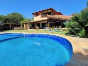 Casa com 4 dormitórios à venda, 724 m² por R$...