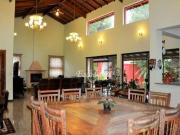 Casa com 4 dormitórios à venda, 1113 m² por R$...