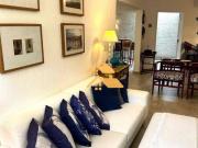 Casa com 4 dormitórios à venda, 130 m² por R$...