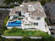 Casa com 4 dormitórios à venda, 1430 m² de área...