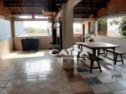 Casa com 4 dormitórios à venda, 146 m² por R$...