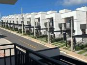 Casa com 4 dormitórios à venda, 148 m² por R$...