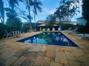 Casa com 4 dormitórios à venda, 154 m² por R$...