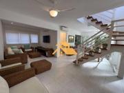 Casa com 4 dormitórios à venda, 155 m² por R$...