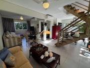 Casa com 4 dormitórios à venda, 155 m² por R$...