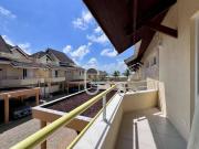 Casa com 4 dormitórios à venda, 156 m² por R$...