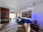 Casa com 4 dormitórios à venda, 156 m² por R$...