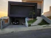 Casa com 4 dormitórios à venda, 170 m² por R$...