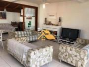 Casa com 4 dormitórios à venda, 170 m² por R$...