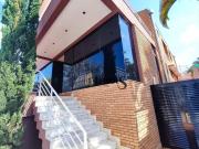 Casa com 4 dormitórios à venda, 187 m² por R$...