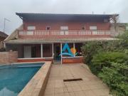 Casa com 4 dormitórios à venda, 190 m² por R$...