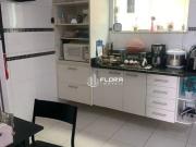 Casa com 4 dormitórios à venda, 190 m² por R$...