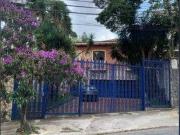 Casa com 4 dormitórios à venda, 1927 m² por R$...