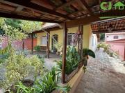 Casa com 4 dormitórios à venda, 196 m² por R$ 800.000,00...