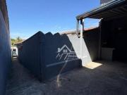 Casa com 4 dormitórios à venda, 198 m² por R$ 430.000...