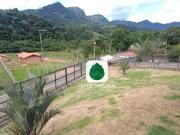 Casa com 4 dormitórios à venda, 200 m² por R$...