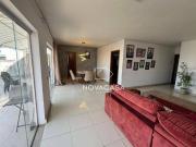 Casa com 4 dormitórios à venda, 200 m² por R$...