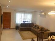 Casa com 4 dormitórios à venda, 200 m² por R$...