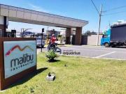 Casa com 4 dormitórios à venda, 200 m² por R$...